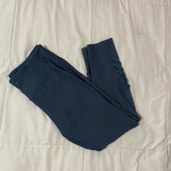 Vogo Athletica Gray Workout Pants Size Large. Crisscross & Netting detail - Picture 3 of 8